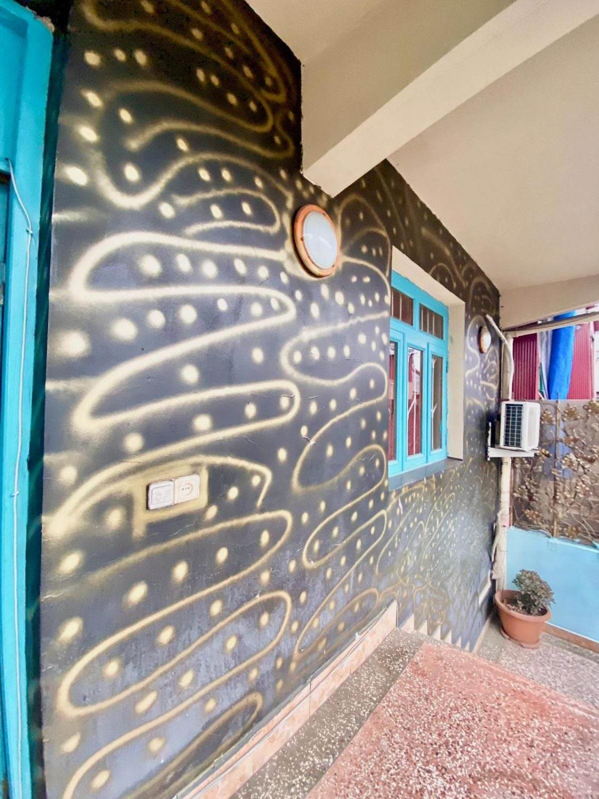 Nino And Ali Apartment Batumi Exterior photo